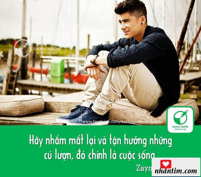 Hãy nhắm mắt lại và tận hưởng những cú lượn, đó chính là cuộc sống